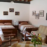 Landhuis I Plateia