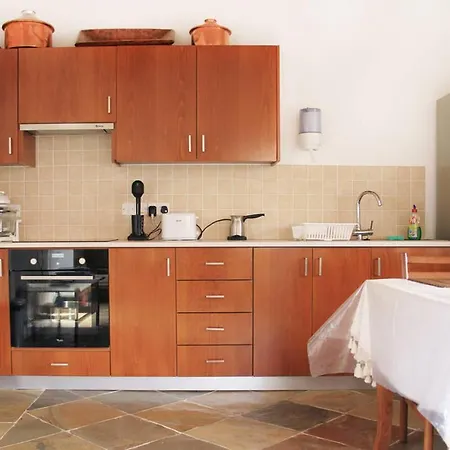 I Plateia בית כפרי קאלופאנאיוטיס